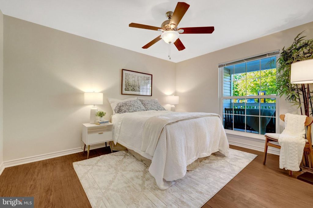 Image 4 of property listing at 1538 LINCOLN WAY #202A, Mclean, VA 22102