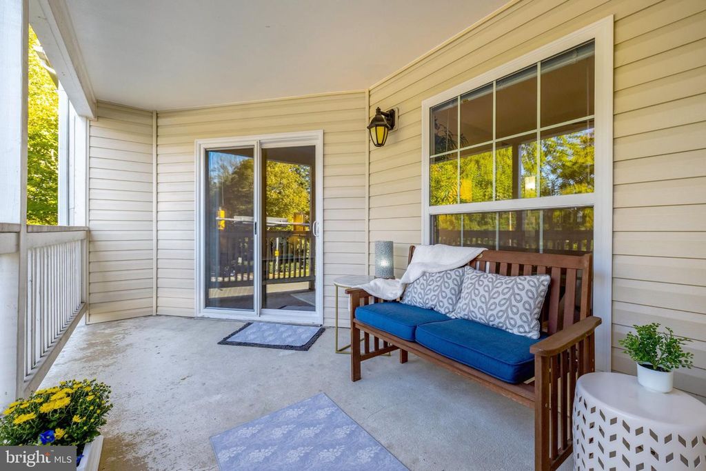 Image 5 of property listing at 1538 LINCOLN WAY #202A, Mclean, VA 22102