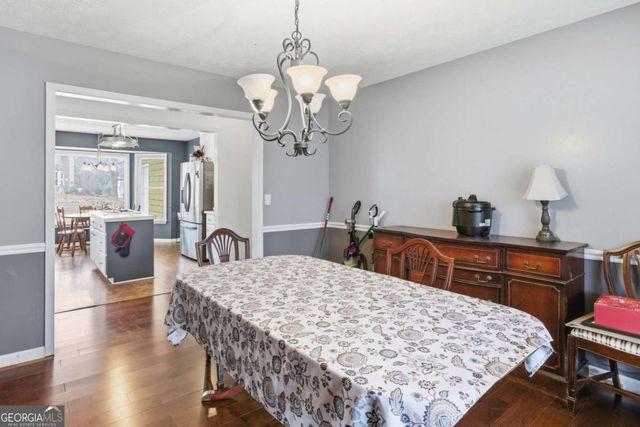 2215 Mills Wood Run, Canton, GA 30114