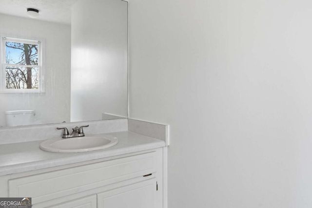 2215 Mills Wood Run, Canton, GA 30114