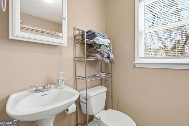 2215 Mills Wood Run, Canton, GA 30114