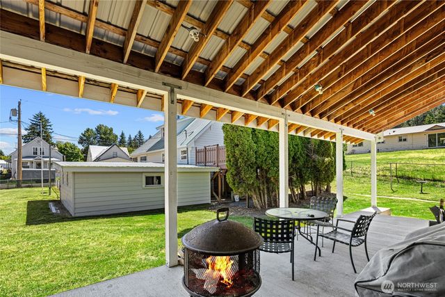 107 W Montana Avenue, Roslyn, WA 98941