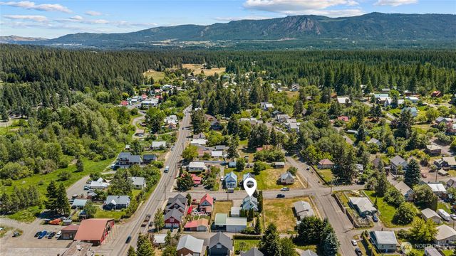 107 W Montana Avenue, Roslyn, WA 98941