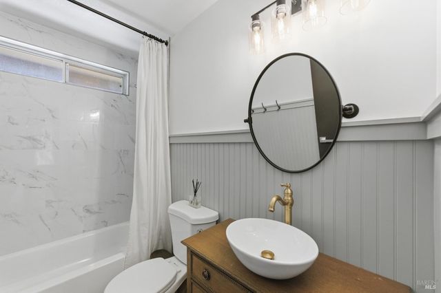 350 Jacaranda Dr, Suisun City, CA 94585