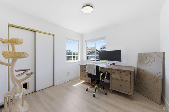 350 Jacaranda Dr, Suisun City, CA 94585