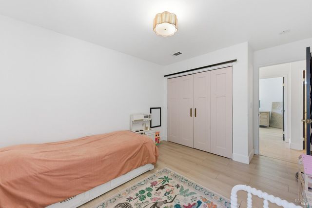 350 Jacaranda Dr, Suisun City, CA 94585