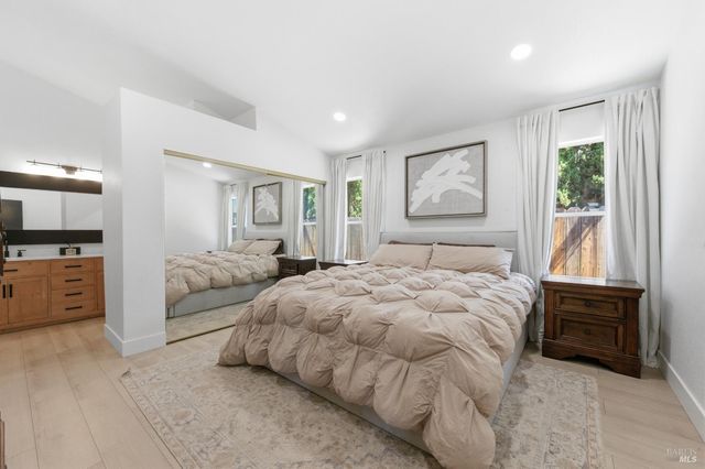 350 Jacaranda Dr, Suisun City, CA 94585