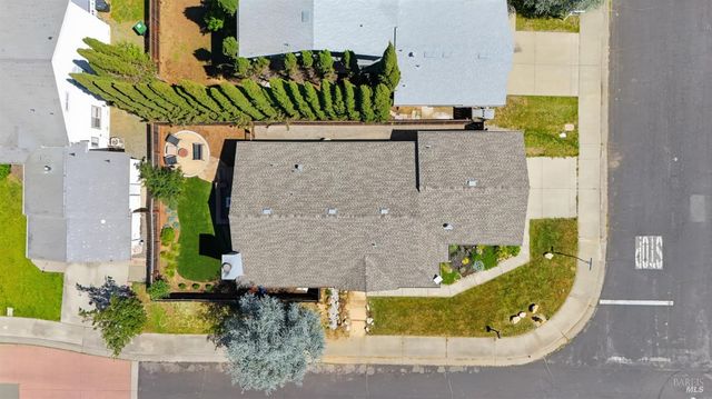 350 Jacaranda Dr, Suisun City, CA 94585