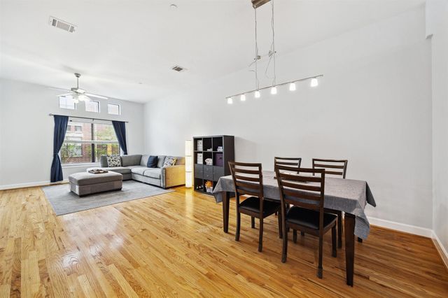 11315 Main Street 1401, Houston, TX 77025