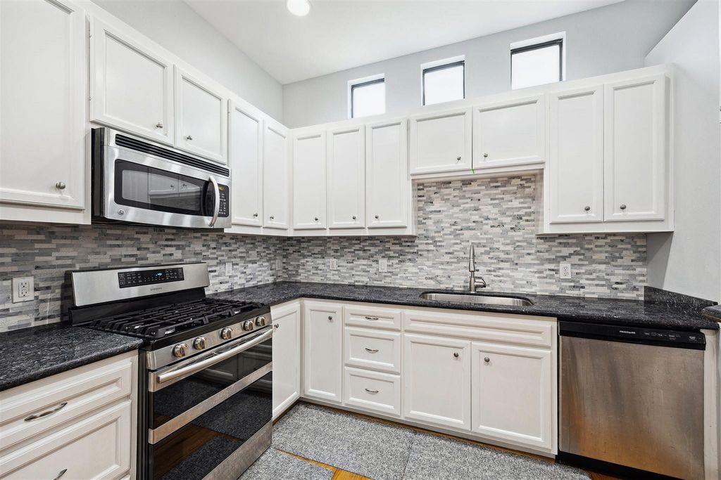 11315 Main Street 1401, Houston, TX 77025