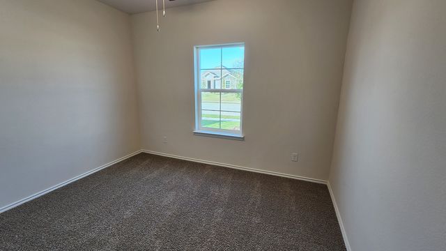 1214 Breezy Oak Drive, Nevada, TX 75173