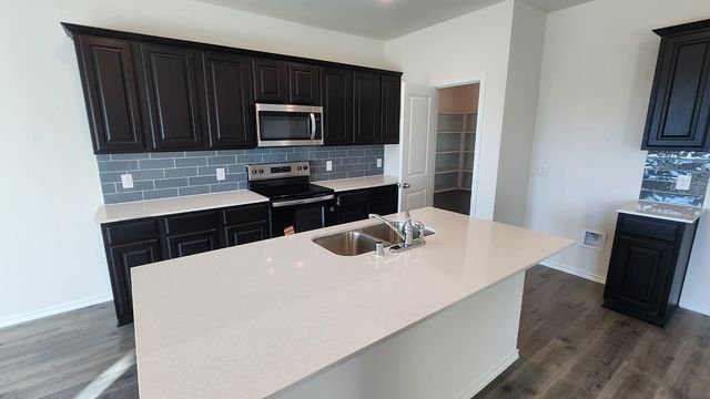 1214 Breezy Oak Drive, Nevada, TX 75173