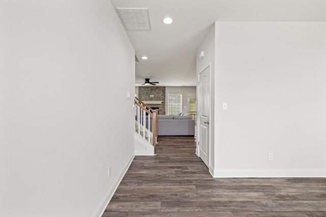 216 Blackthorn Drive, Nicholasville, KY 40356