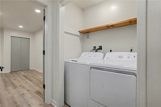 4562 Carroll, Bloomfield, PA 15224