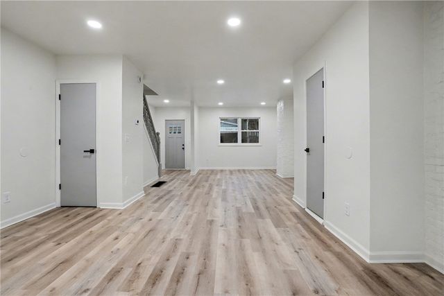 4562 Carroll, Bloomfield, PA 15224