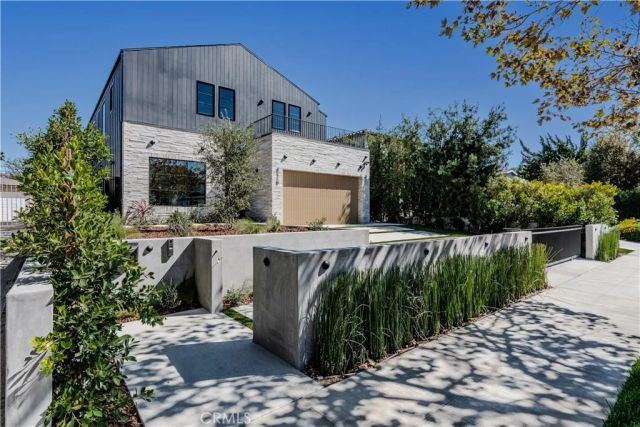 4118 N Wilkinson Avenue, Studio City, CA 91604