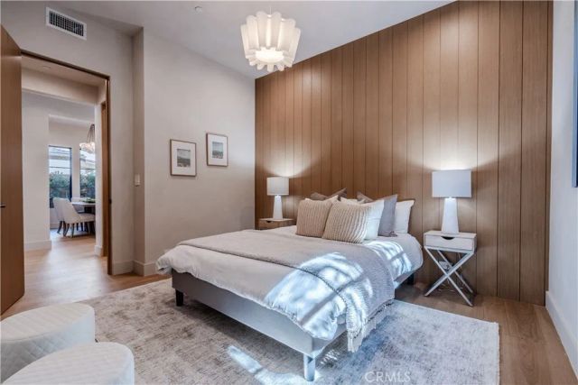 4118 N Wilkinson Avenue, Studio City, CA 91604