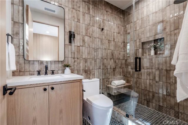 4118 N Wilkinson Avenue, Studio City, CA 91604