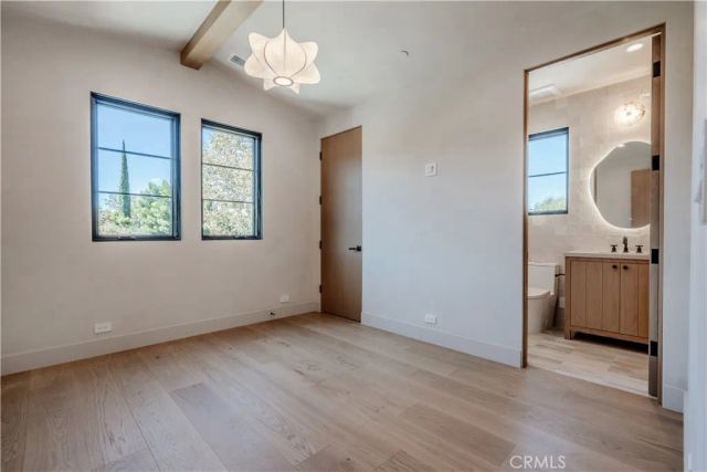 4118 N Wilkinson Avenue, Studio City, CA 91604
