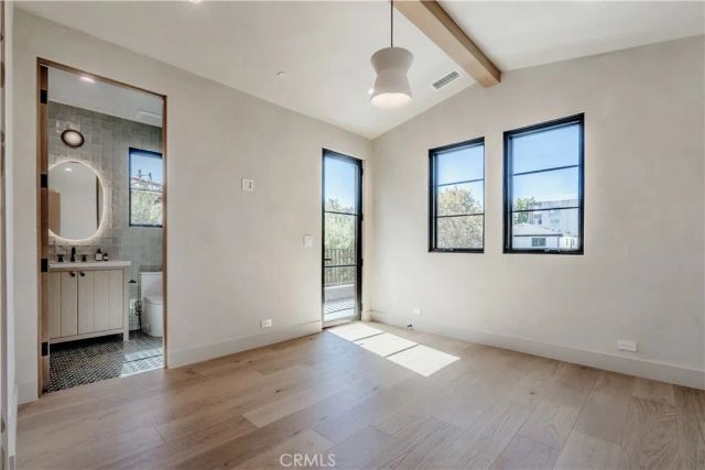 4118 N Wilkinson Avenue, Studio City, CA 91604