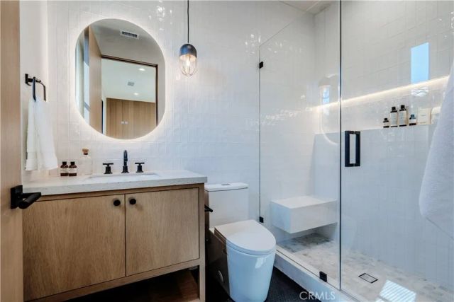 4118 N Wilkinson Avenue, Studio City, CA 91604