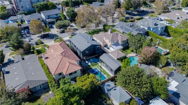 4118 N Wilkinson Avenue, Studio City, CA 91604