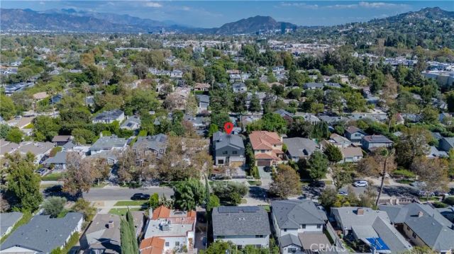 4118 N Wilkinson Avenue, Studio City, CA 91604