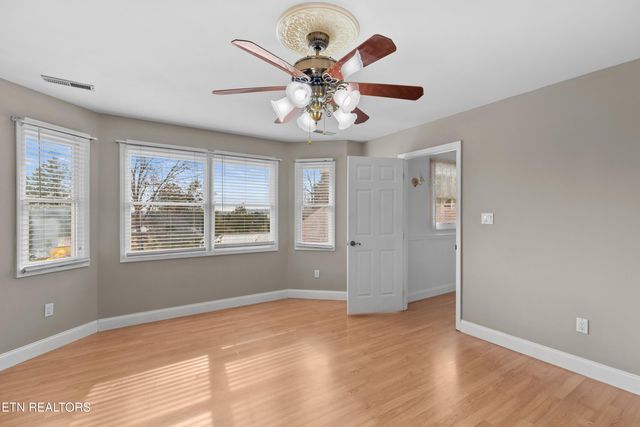 1010 Old Jacksboro Road Rd, New Tazewell, TN 37825