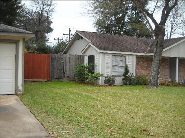 7230 Jadewood Drive Drive, Houston, TX 77088