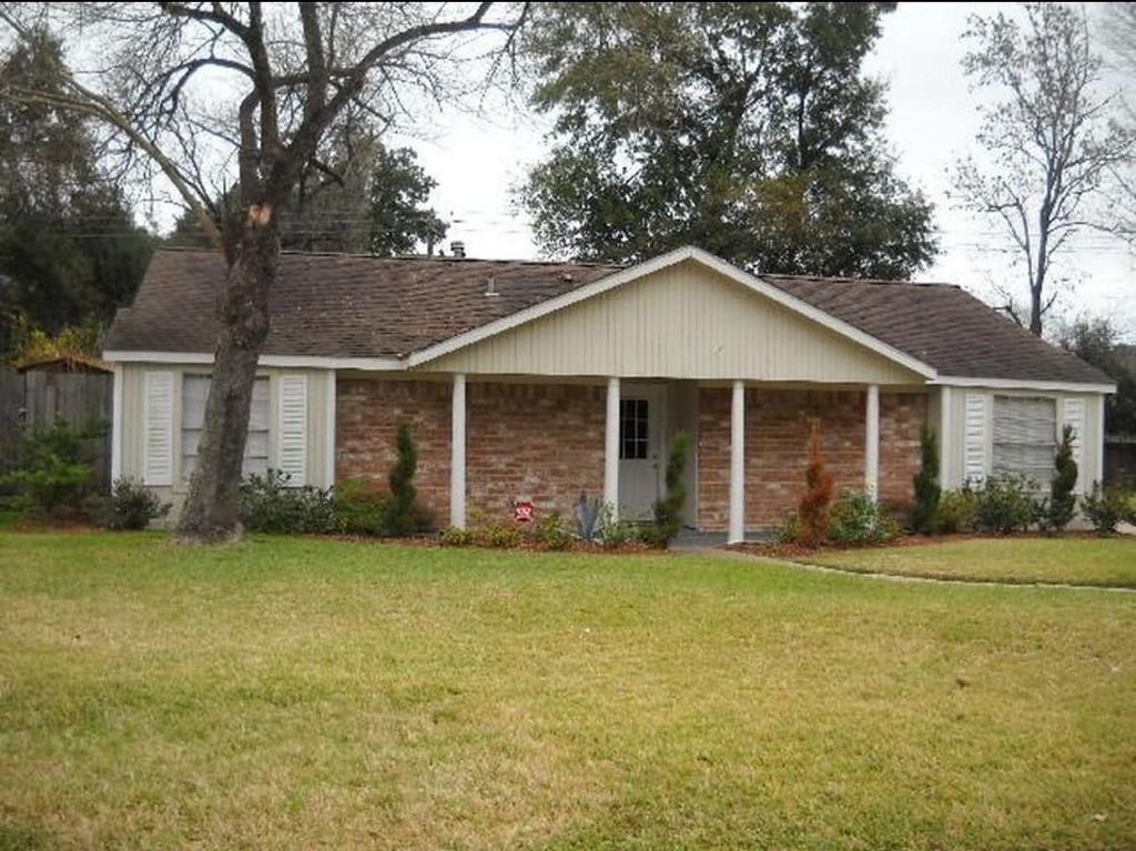 7230 Jadewood Drive Drive, Houston, TX 77088