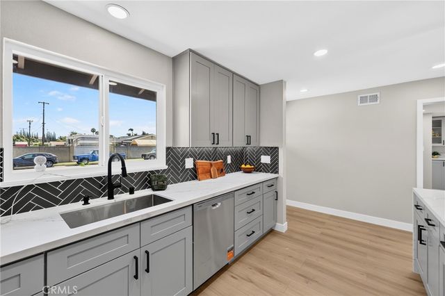 6793 Mount Waterman, Buena Park, CA 90620