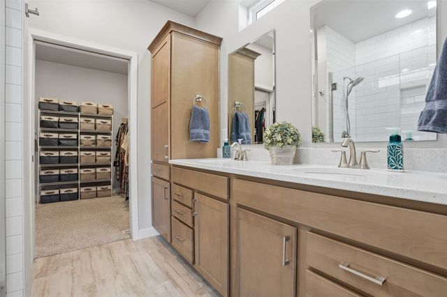 762 Clover Hill Drive, North Liberty, IA 52317