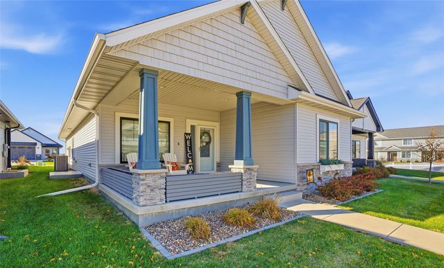 762 Clover Hill Drive, North Liberty, IA 52317