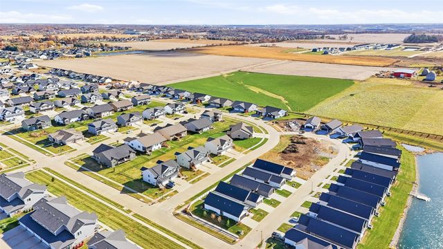 762 Clover Hill Drive, North Liberty, IA 52317