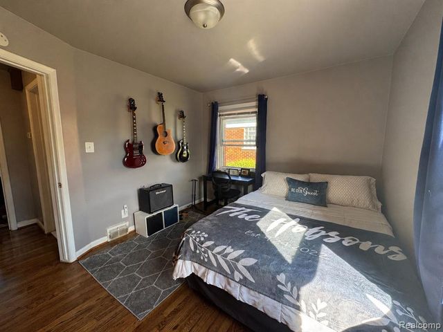 19156 Ash Avenue, Eastpointe, MI 48021