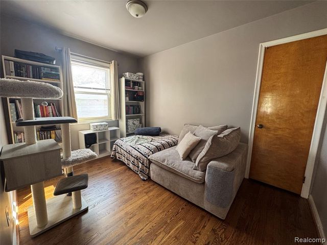 19156 Ash Avenue, Eastpointe, MI 48021