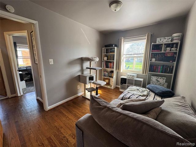 19156 Ash Avenue, Eastpointe, MI 48021