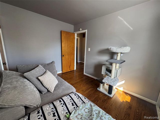 19156 Ash Avenue, Eastpointe, MI 48021