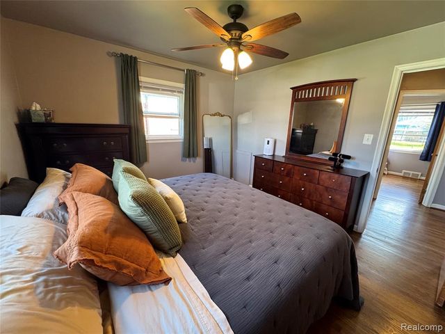 19156 Ash Avenue, Eastpointe, MI 48021