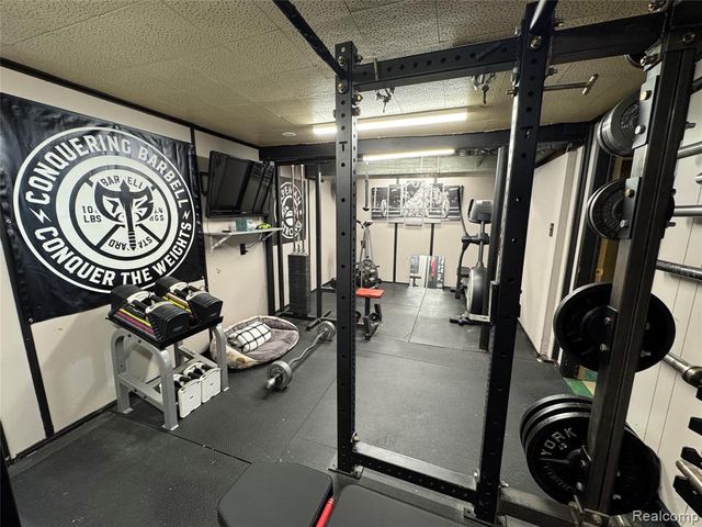 19156 Ash Avenue, Eastpointe, MI 48021