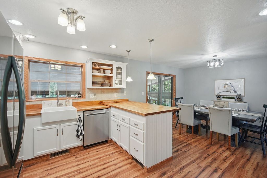 6352 Wilson Drive, Panora, IA 50216