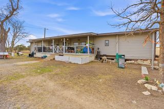 271 Crossroads DR, Dale, TX 78616