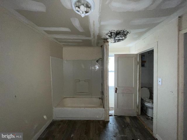 433 E LYNN AVE, Baltimore, MD 21223