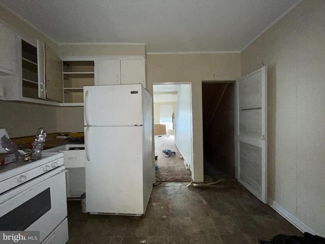 433 E LYNN AVE, Baltimore, MD 21223