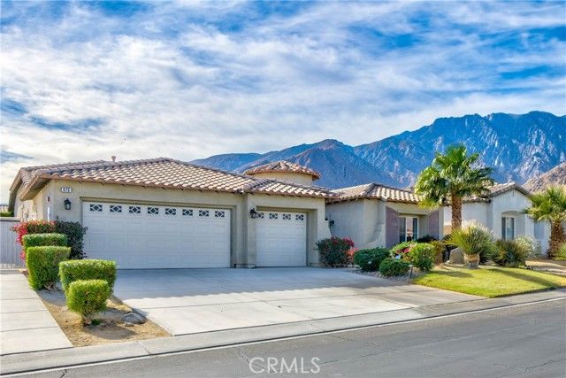 975 Alta Cresta, Palm Springs, CA 92262