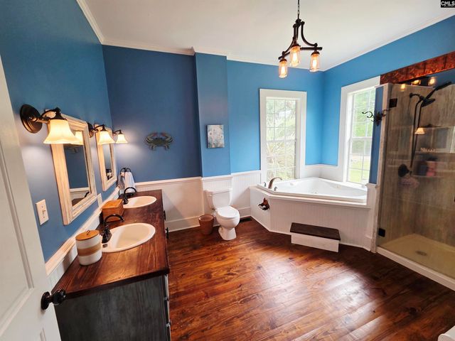 1366 Old Golf Course Road, Batesburg, SC 29006