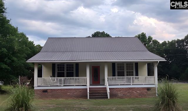 1366 Old Golf Course Road, Batesburg, SC 29006
