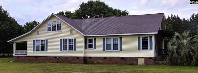 1366 Old Golf Course Road, Batesburg, SC 29006
