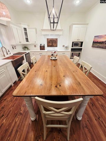 1366 Old Golf Course Road, Batesburg, SC 29006