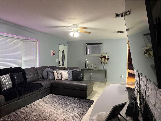 209 Felix AVE N, Lehigh Acres, FL 33971